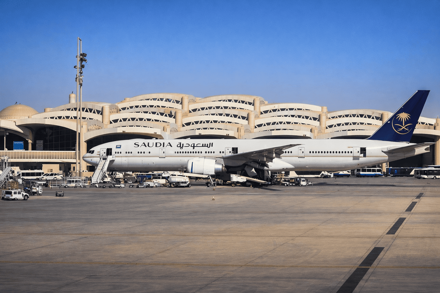 مطار الملك خالد الدولي بالرياض